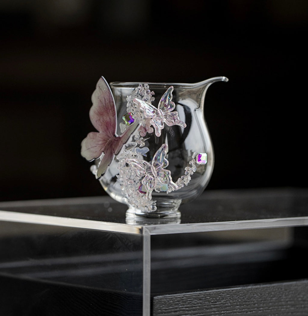 Handmade Butterfly Glass Fair Cup Heat-Resistant Borosilicate Tea Pitcher Creative Tea Sharing Cup Oriental Aesthetic Teaware