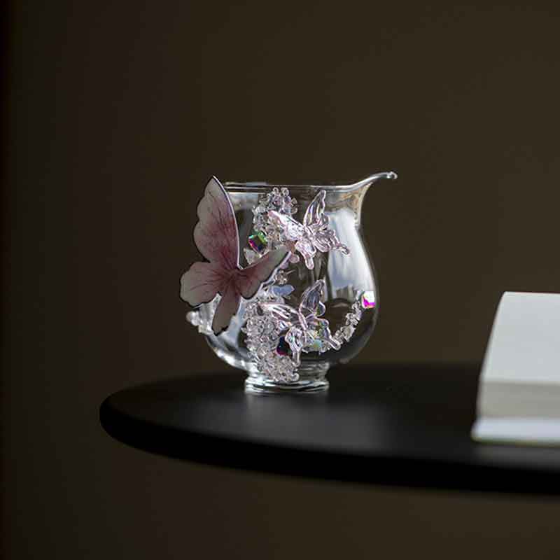 Handmade Butterfly Glass Fair Cup Heat-Resistant Borosilicate Tea Pitcher Creative Tea Sharing Cup Oriental Aesthetic Teaware