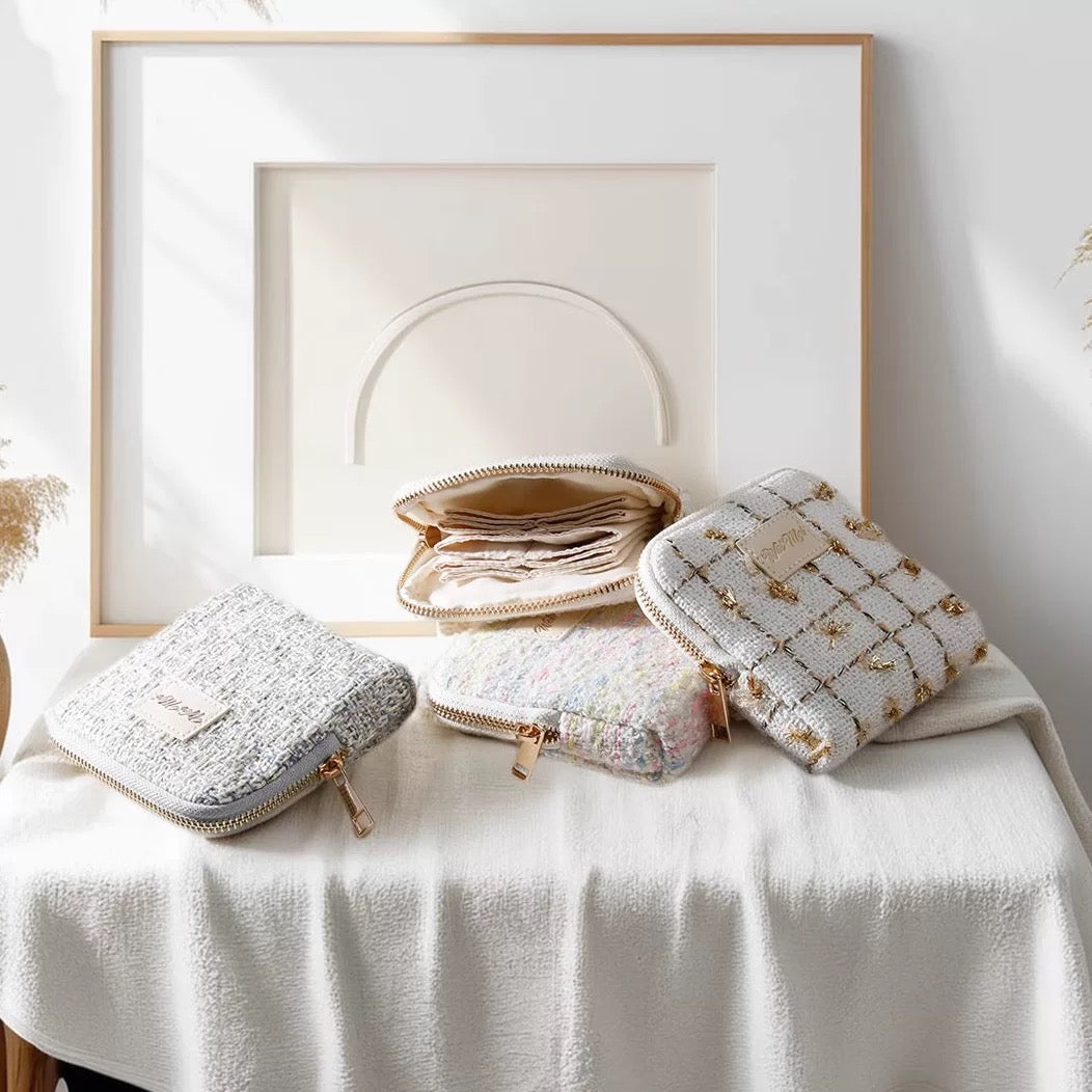 Tweed Travel Jewelry Organizer – Portable Zipper Case for Rings, Earrings & Necklaces