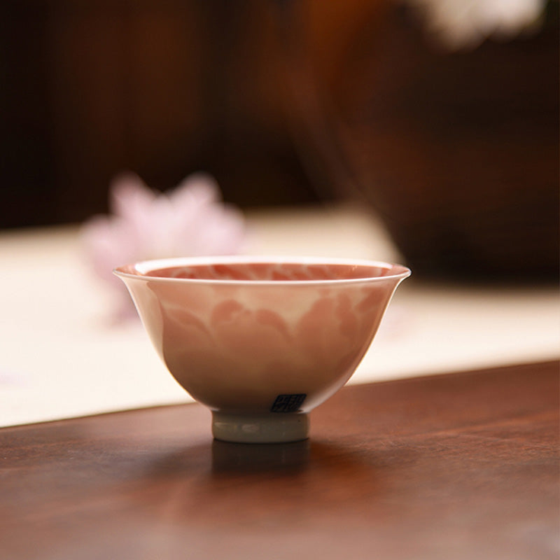 Hand-Painted Lotus Porcelain Teacup – Heart-Shaped Jingdezhen Underglaze Cup