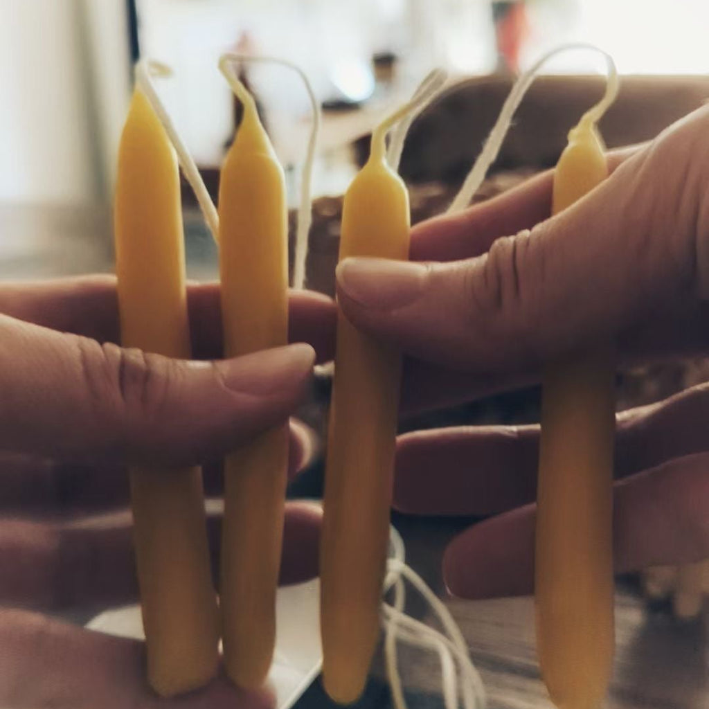 TRACY WANG Mini Beeswax Candle – Handcrafted Pure Natural Honey Wax Candle Made with Traditional Method