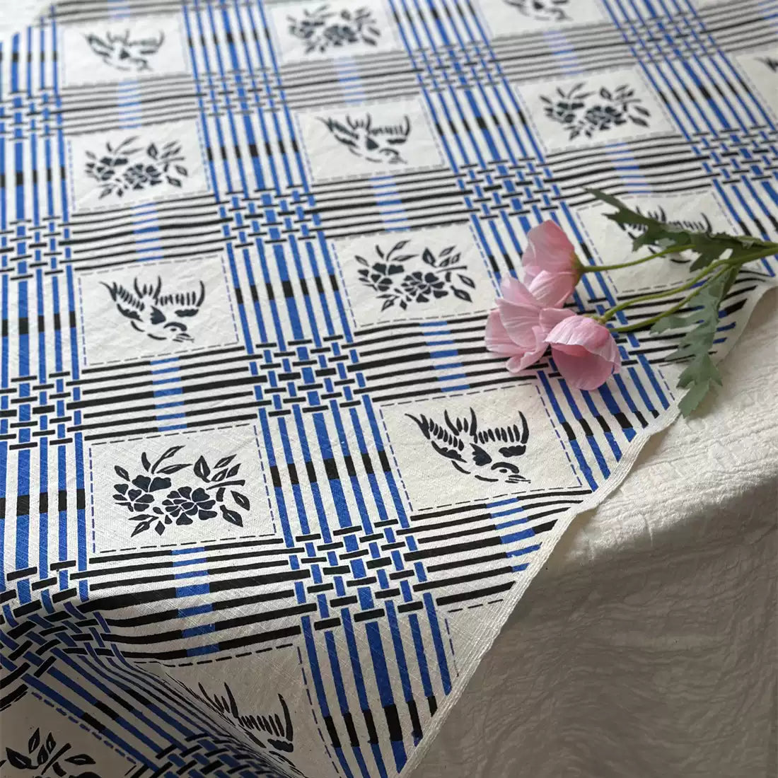 Handwoven Swallow & Magpie Cotton Cloth – Traditional Chongming Folk Print Fabric for Sewing, Patchwork & DIY Crafts