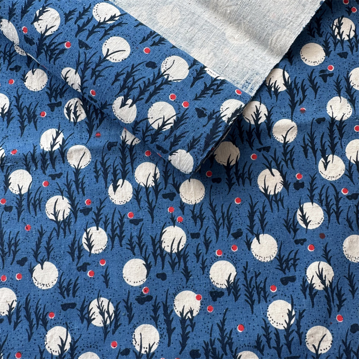 Handwoven Chinese Cotton Cloth – Chongming Traditional Loom Fabric for Patchwork, Sewing & DIY Craft