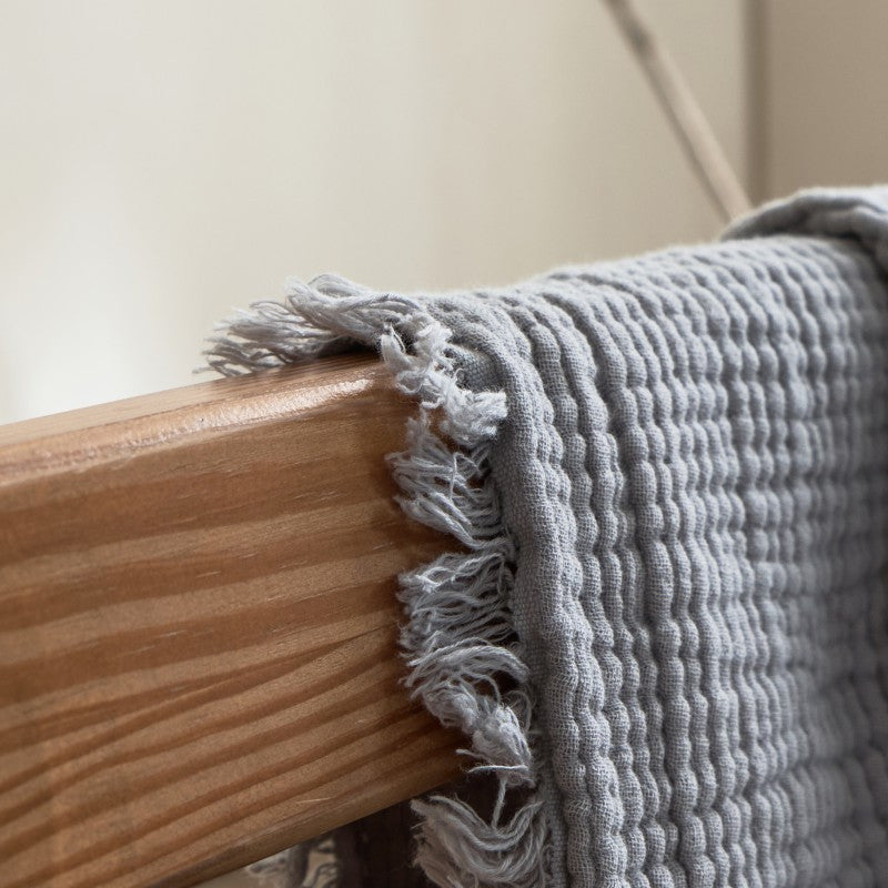 Vintage Solid Color Cotton Gauze Throw Blanket – 4-Layer Soft Fringed Blanket for Sofa & Nap