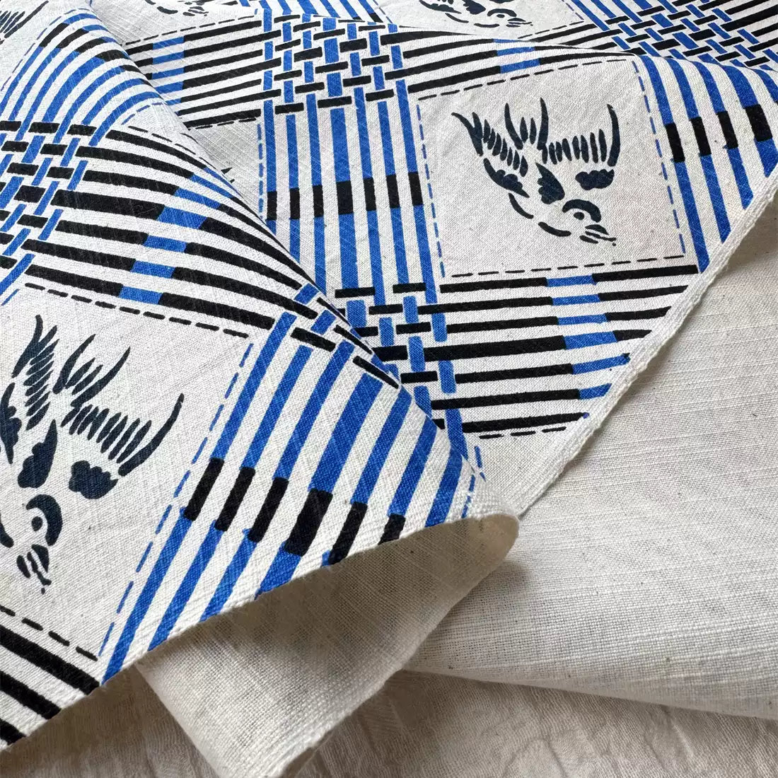 Handwoven Swallow & Magpie Cotton Cloth – Traditional Chongming Folk Print Fabric for Sewing, Patchwork & DIY Crafts