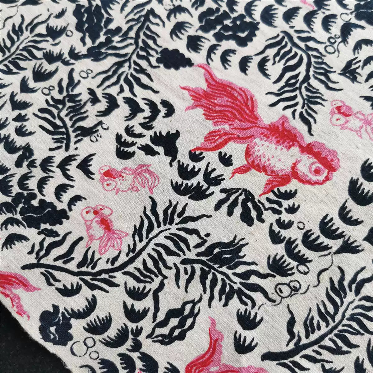 Artisan Handwoven Koi Cotton Cloth – Traditional Chinese Hand-Dyed Fabric for DIY, Sewing, Tea Textiles & Clothing