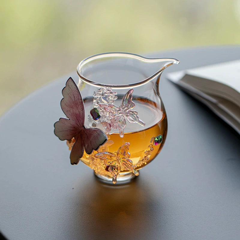 Handmade Butterfly Glass Fair Cup Heat-Resistant Borosilicate Tea Pitcher Creative Tea Sharing Cup Oriental Aesthetic Teaware